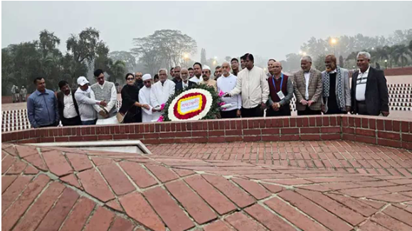 বিএনপি'র ভারপ্রাপ্ত চেয়ারম্যান জনাব তারেক রহমানের পক্ষে জাতীয় স্মৃতিসৌধে শ্রদ্ধা নিবেদন